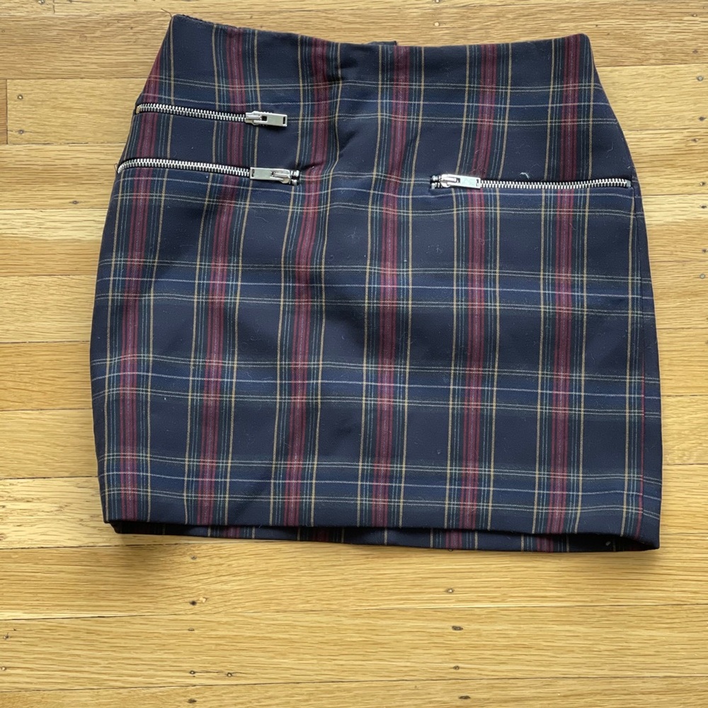 Zara | Plaid Mini Skirt with Zipper Detail | XS